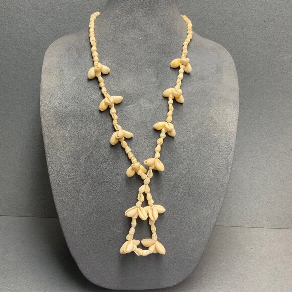 Cluster Loop Shell Necklace 26 In Off White Natural Handmade Boho Ocean Exotic - Picture 1 of 6